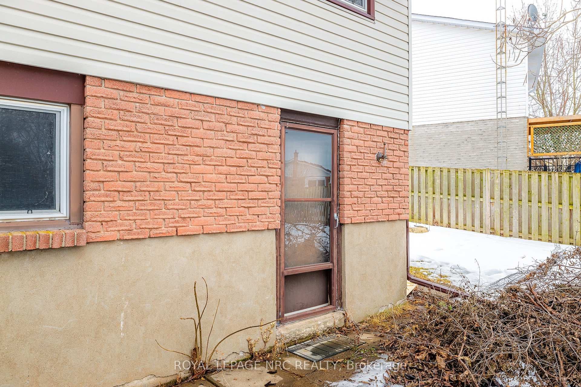 38 Buchanan Crescent photo 33