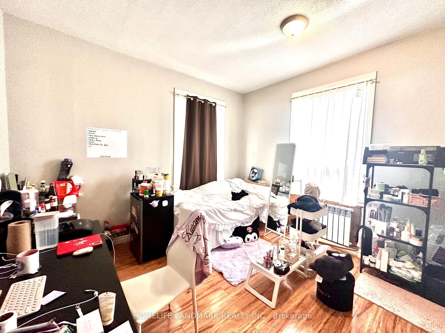 409 Huron Street Unit 307 photo 3