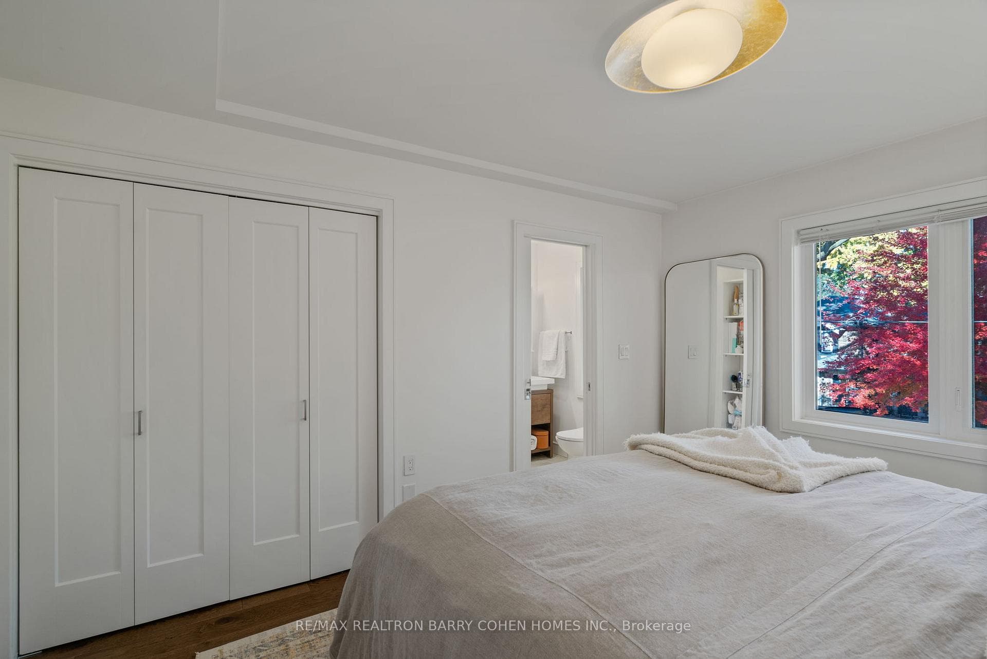 341 Woburn Avenue photo 23