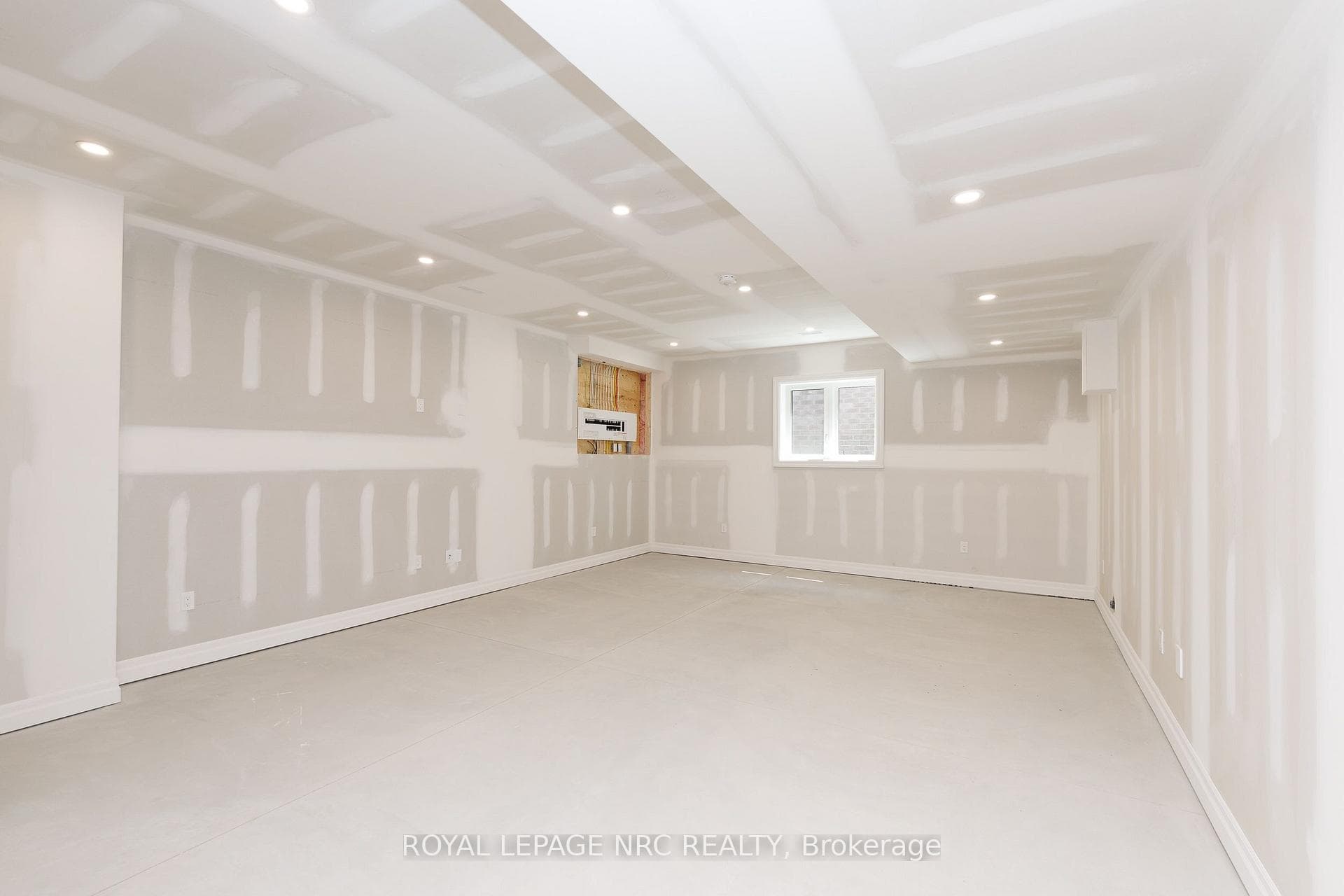 270 Lancaster Drive photo 34
