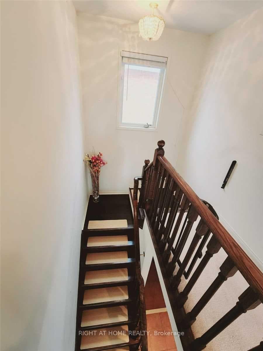 152 Mavrinac Boulevard photo 9