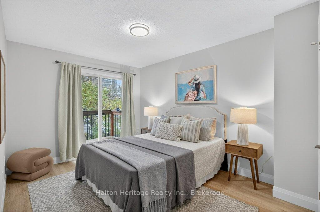14 Brucedale Avenue photo 21