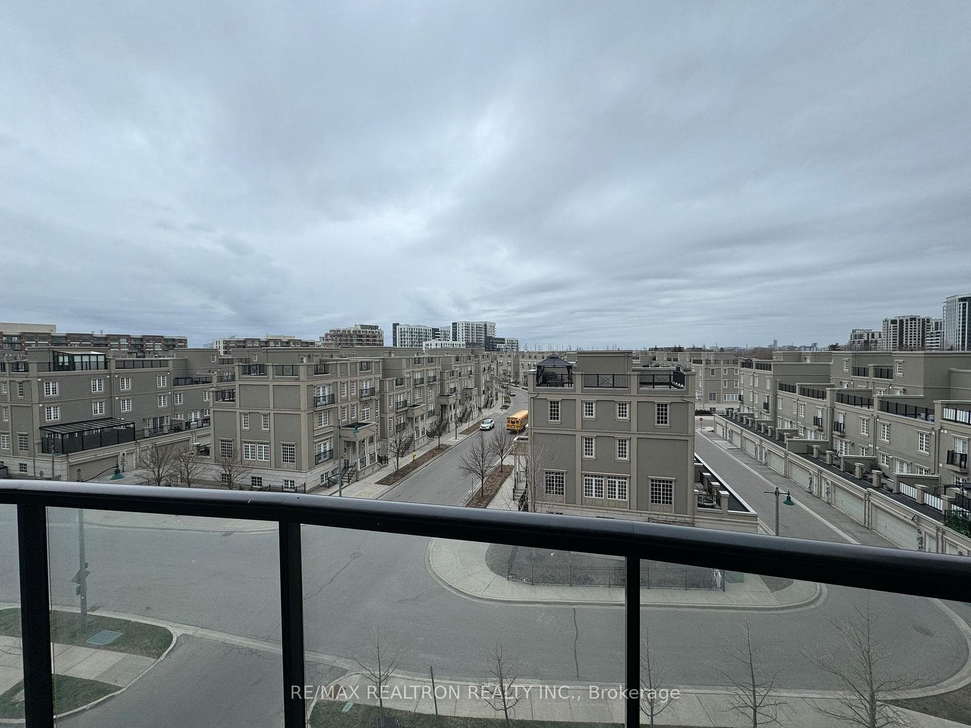 151 Upper Duke Crescent Unit 515 photo 17