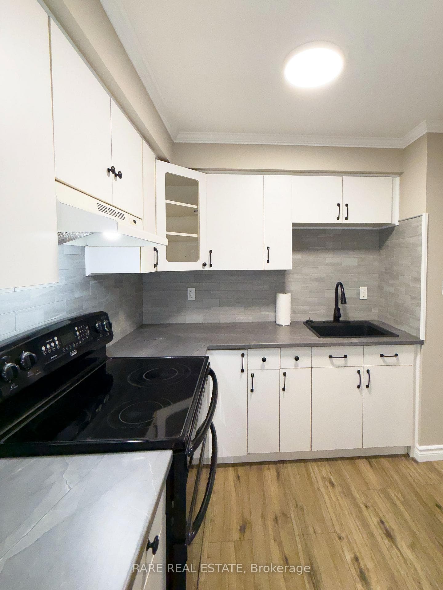 75A Dawson Road photo 9