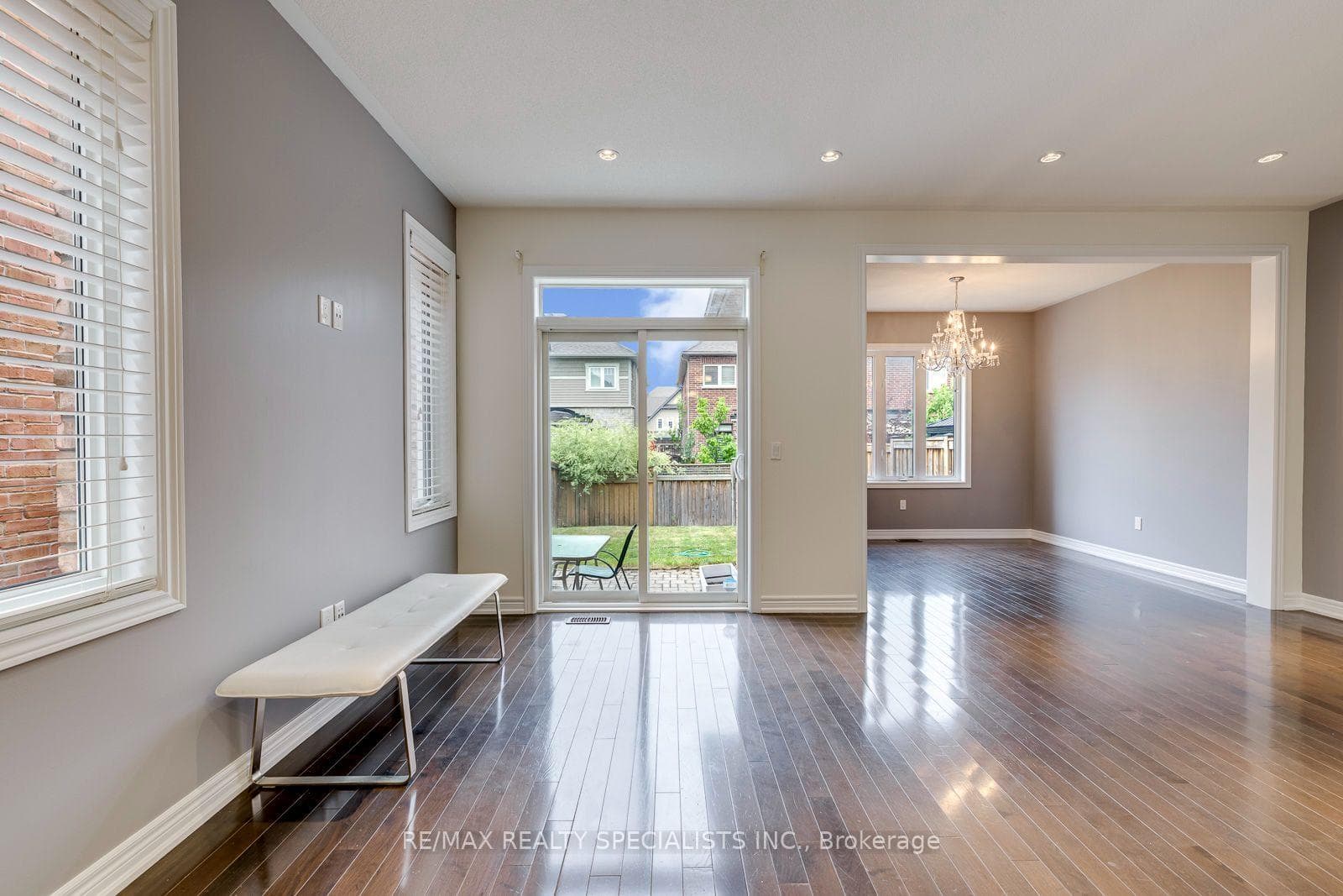 20 Wellman Crescent photo 13