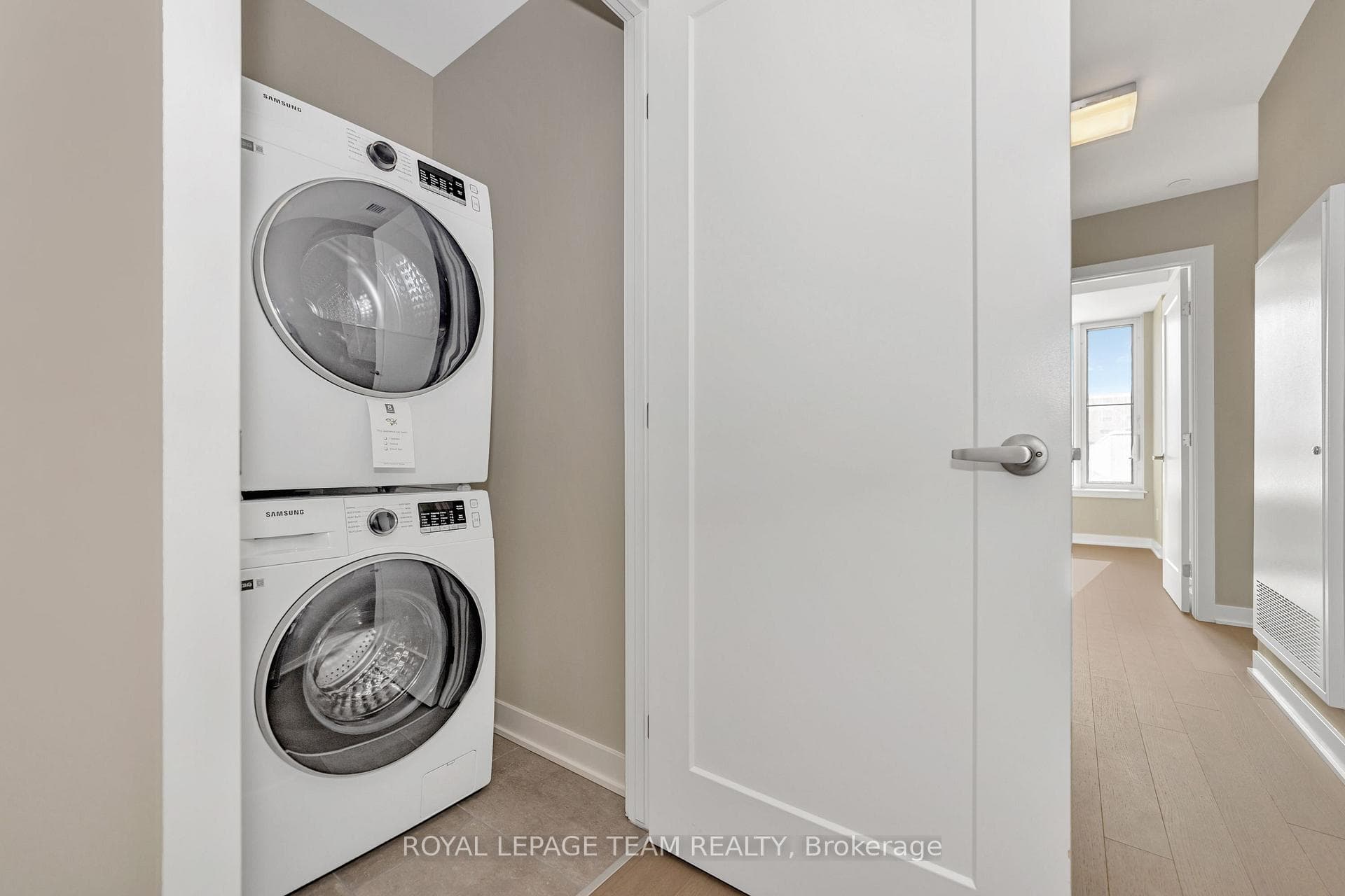 360 Deschatelets Avenue Unit 306 photo 18