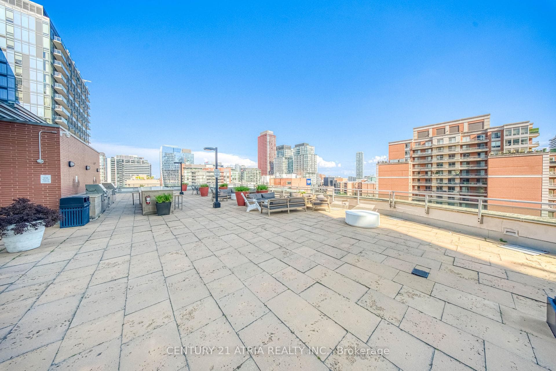 112 George Street Unit S703 photo 42