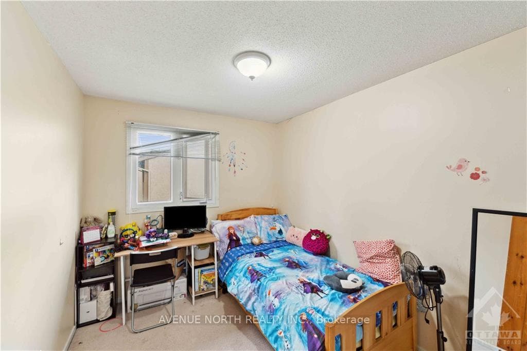2119 STONEHENGE Crescent photo 18