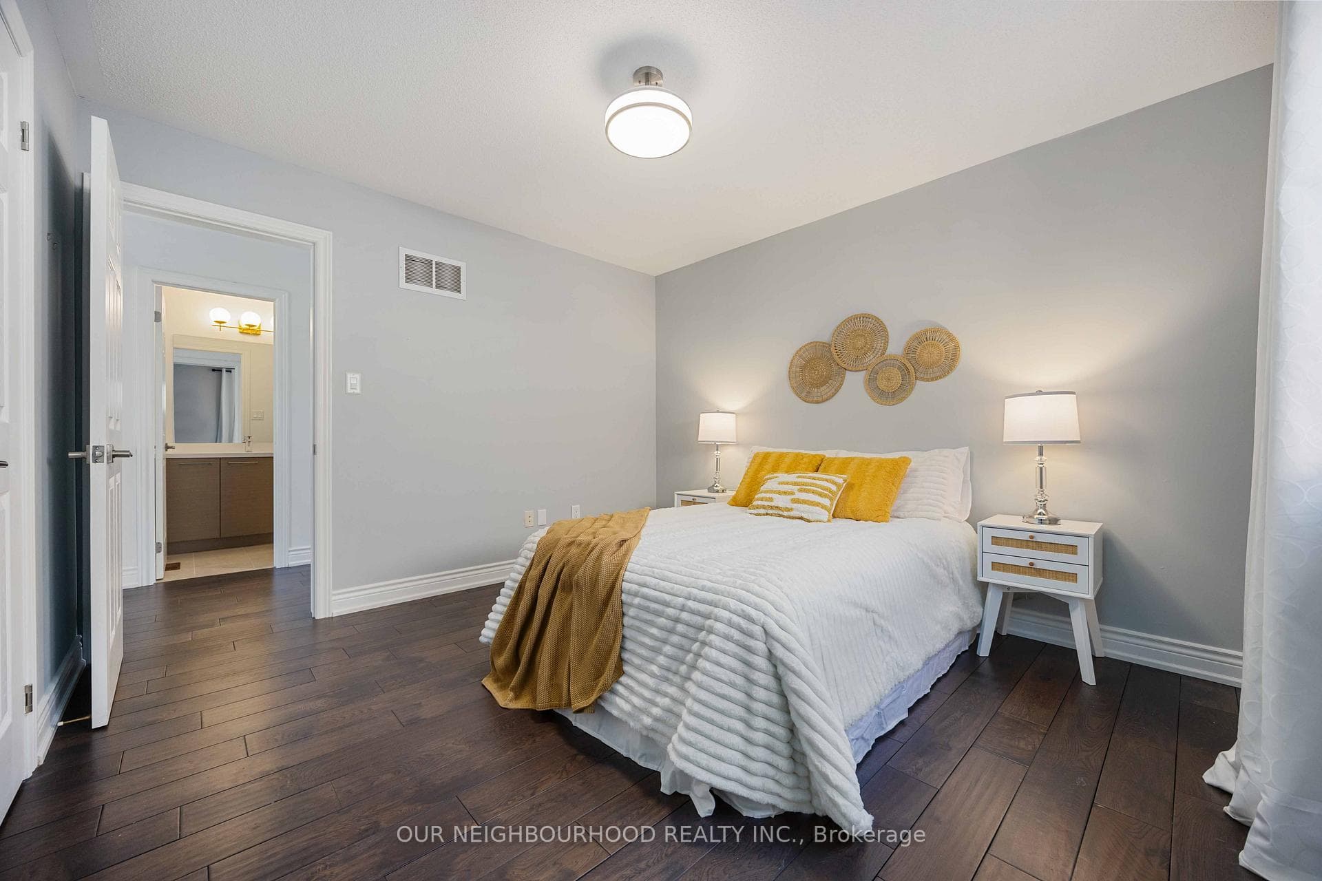 95 Kenilworth Gate photo 17