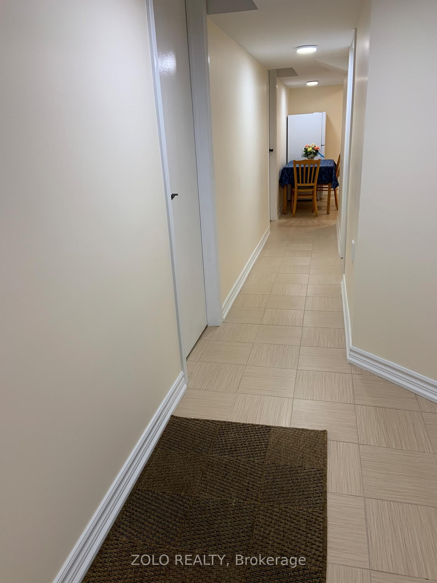 175 Mabley Crescent photo 3