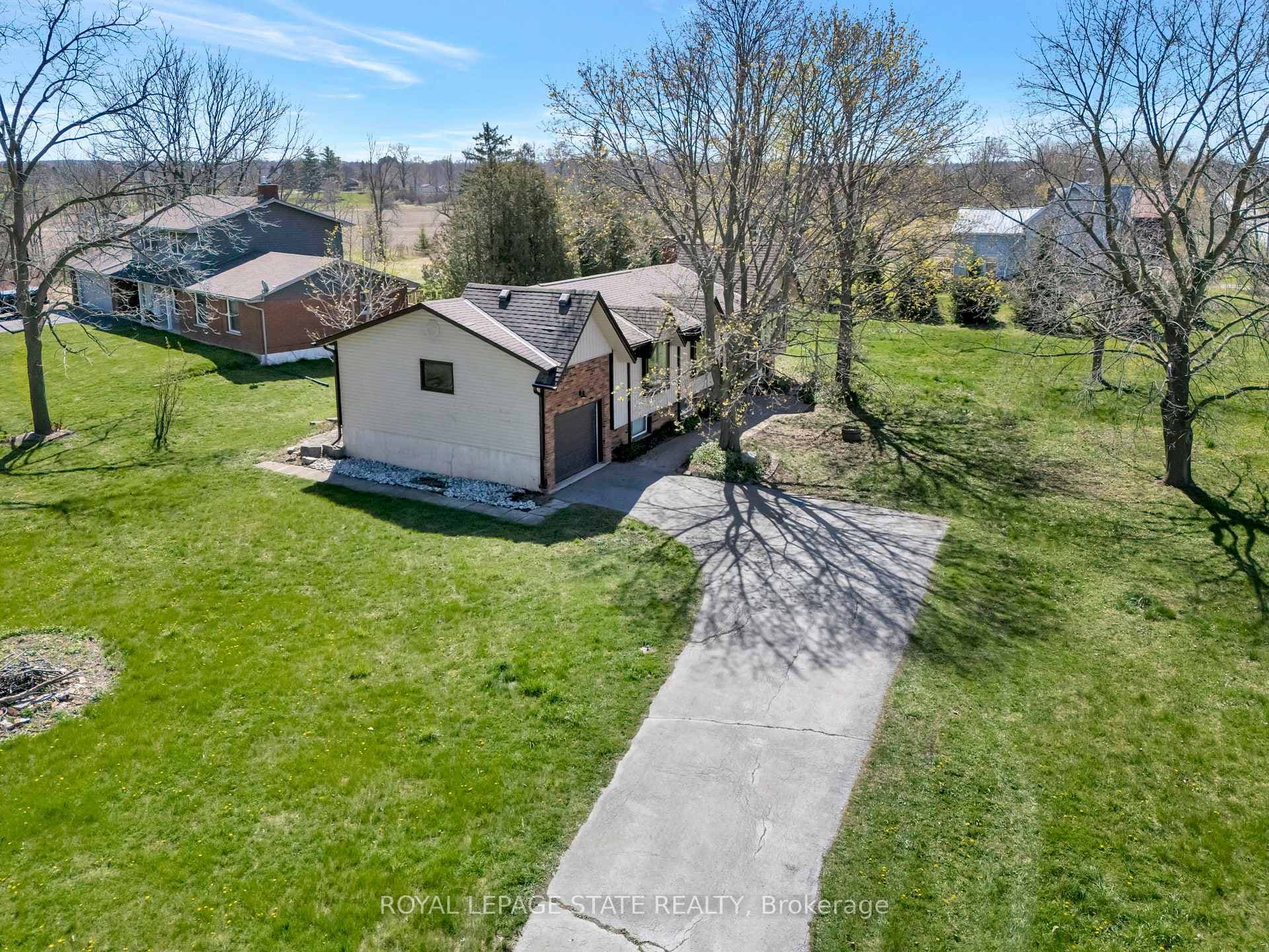 560 Westover Road photo 1