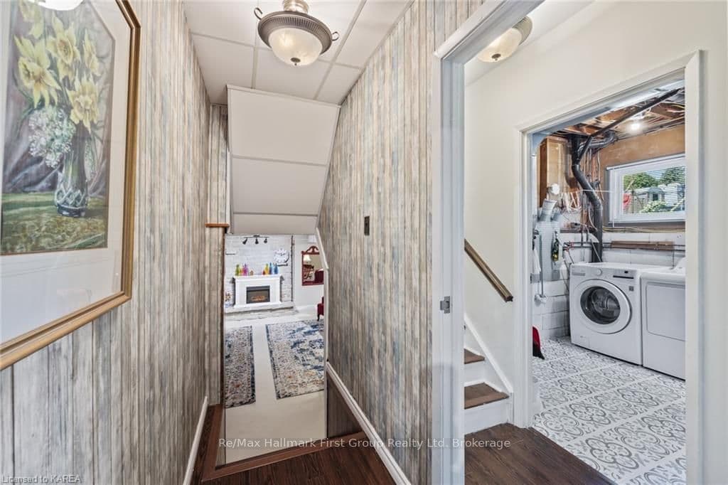 39 ROTHWELL Avenue photo 34