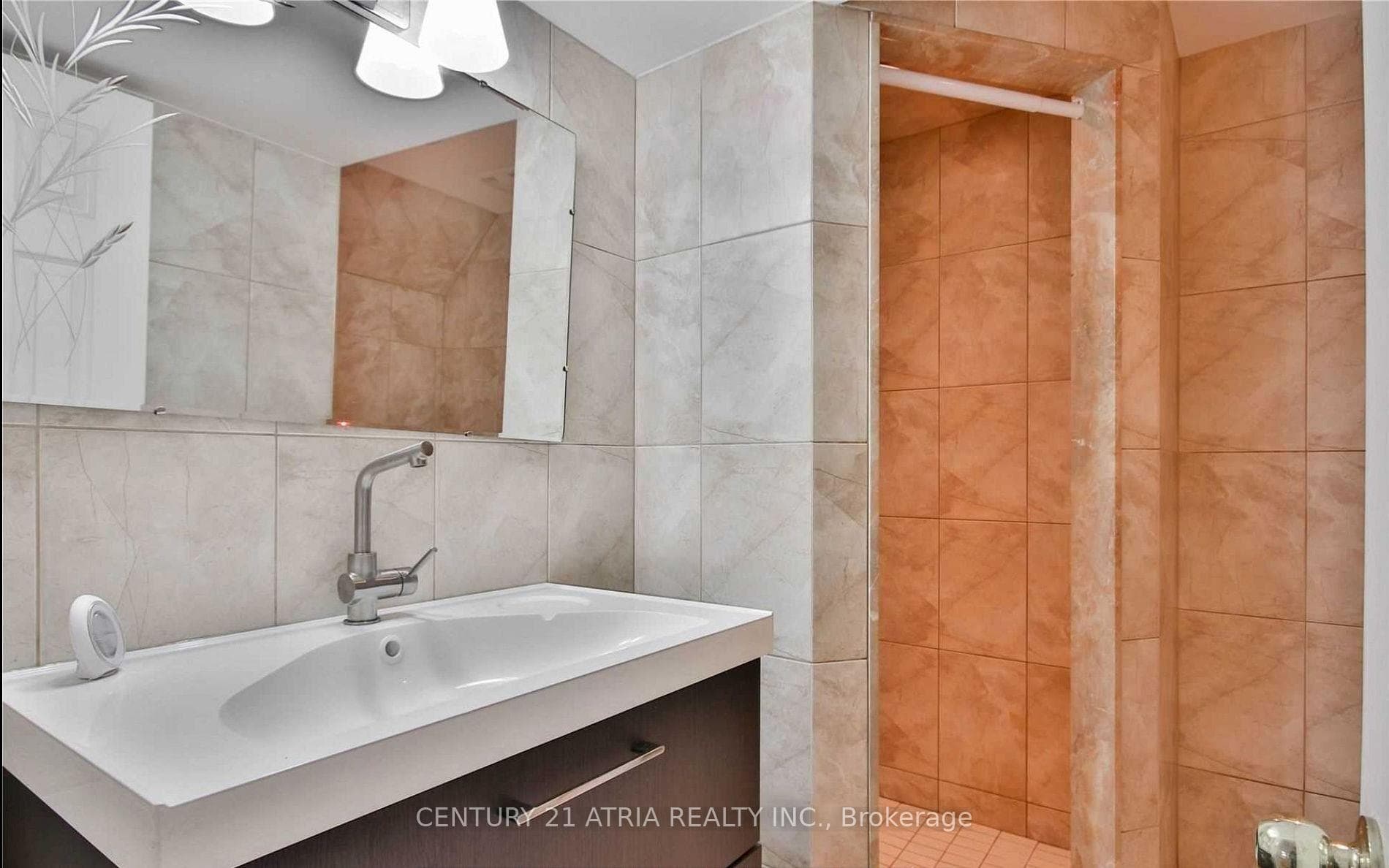 243 Harrygan Crescent photo 17