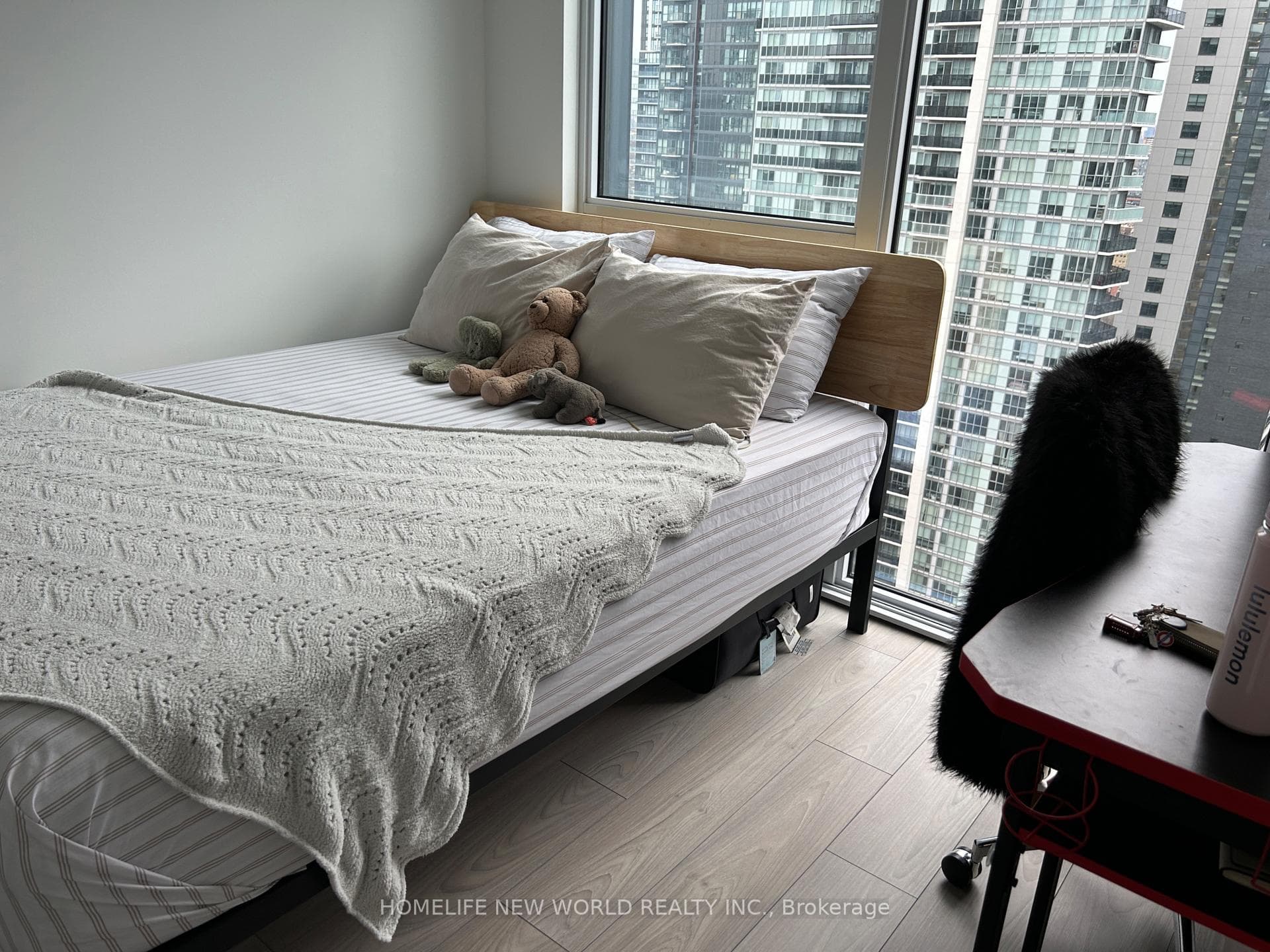 82 Dalhousie Street Unit 2702 photo 8