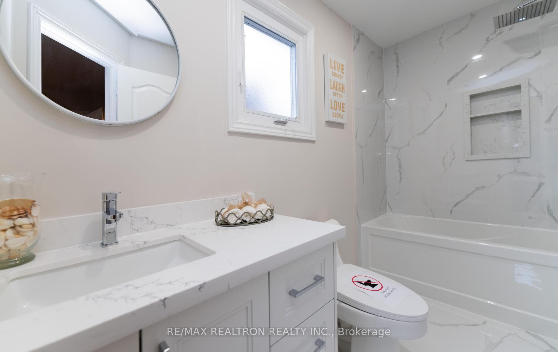 68 Rosemount Avenue photo 23