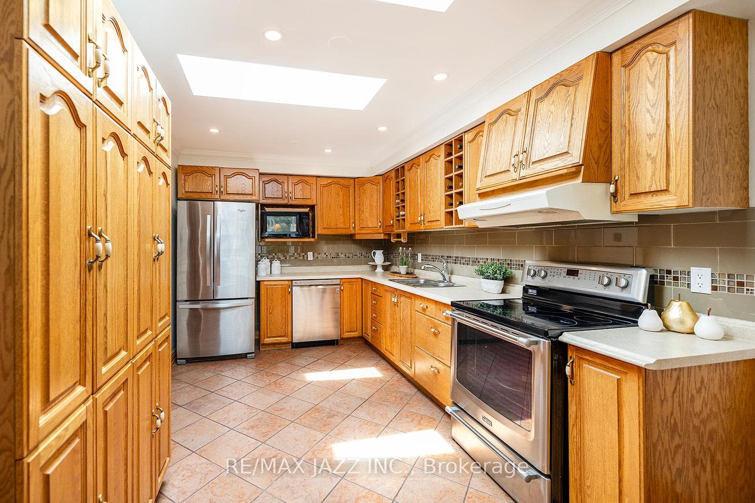 315 Aspen Court photo 6