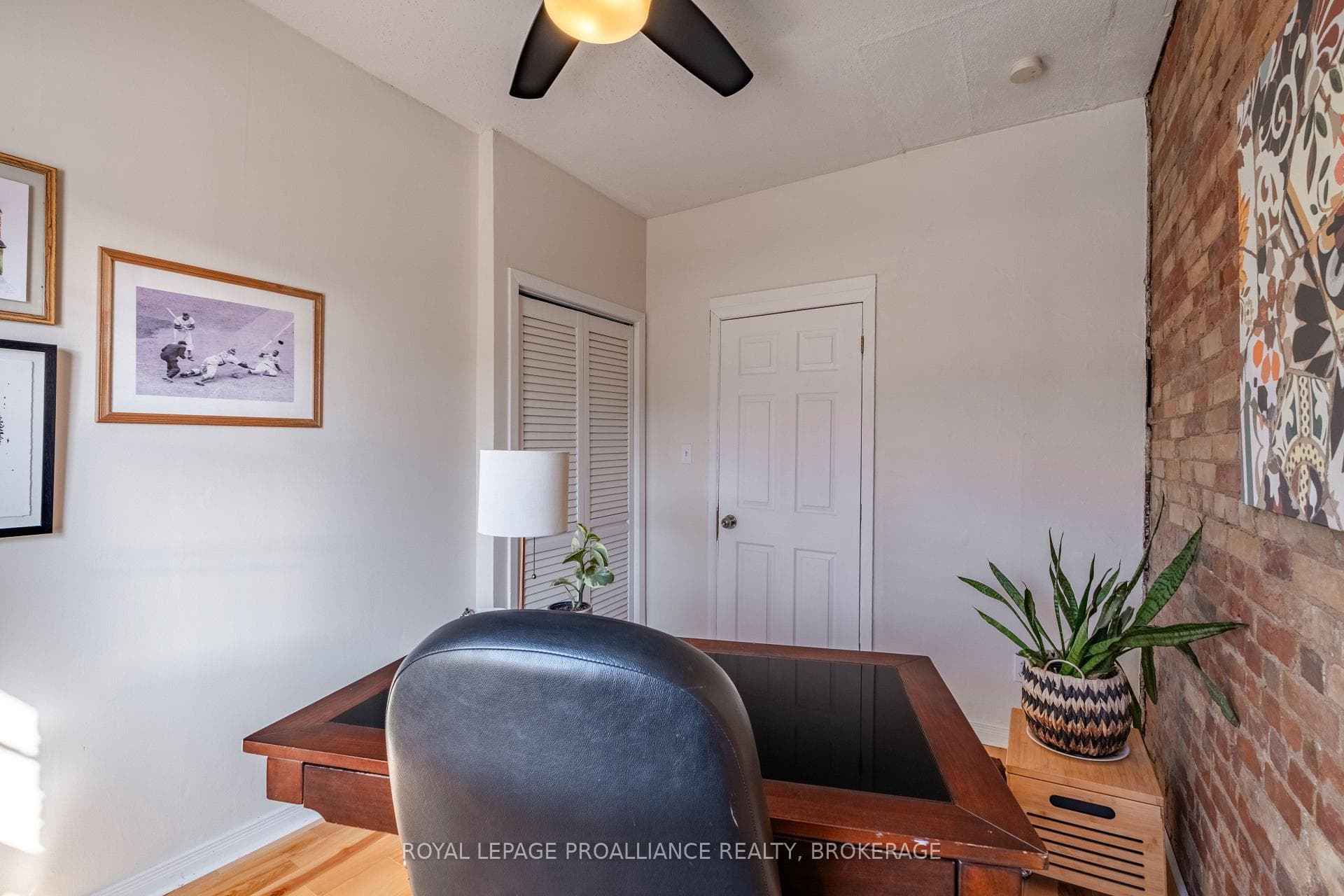 133 Stephen Street photo 22