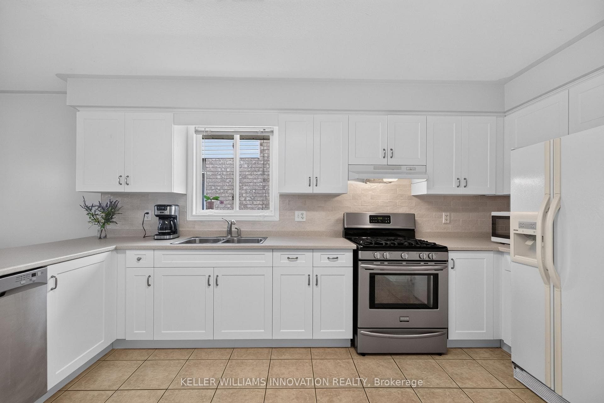 95 Tovell Drive photo 10