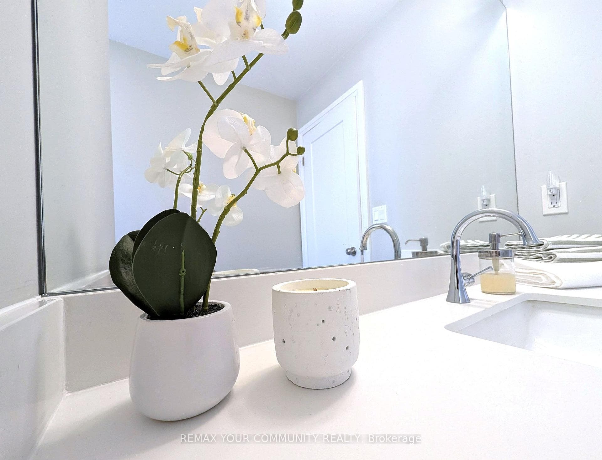 184 Kensington Avenue photo 26