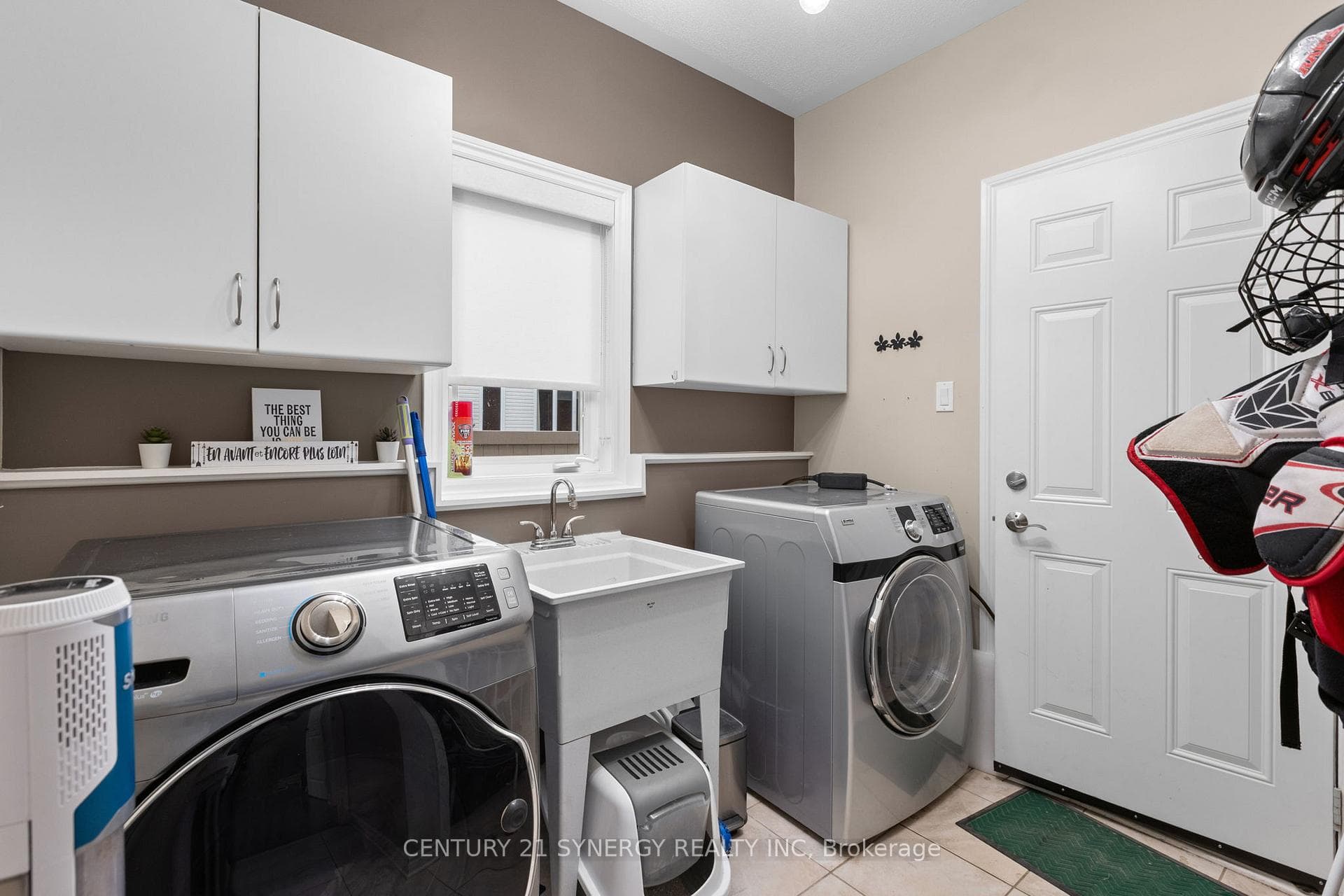 532 Landswood Way photo 37