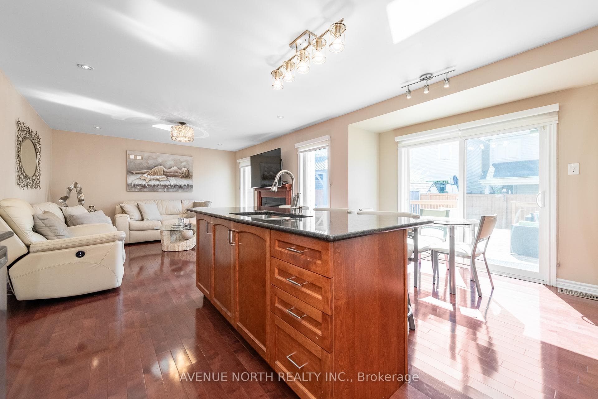3560 Cambrian Road photo 14