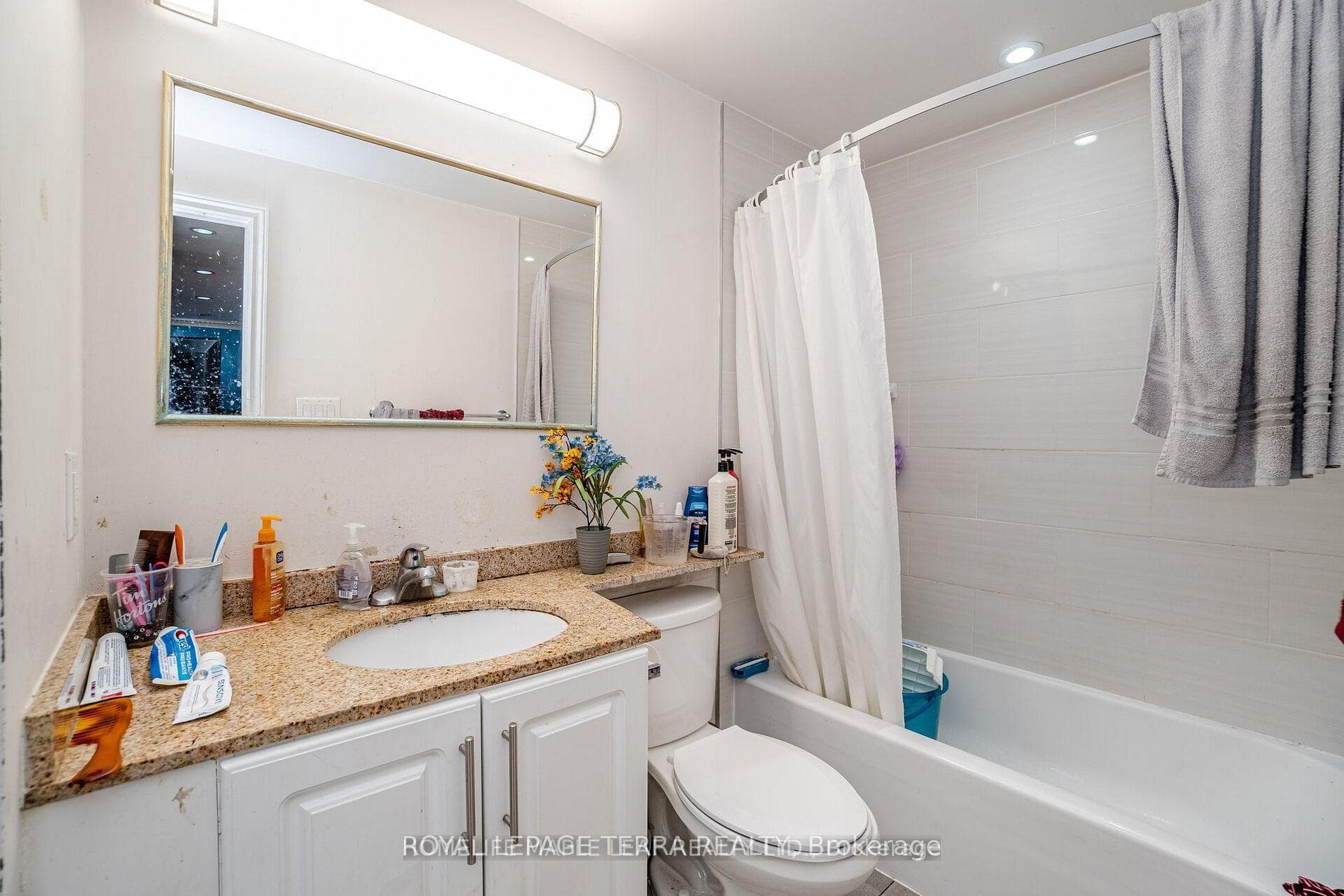 14 Sheringham Street photo 27