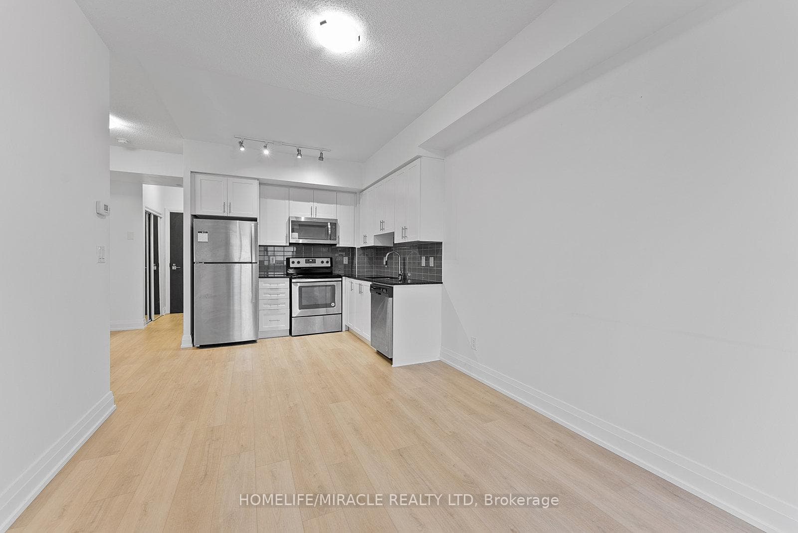 3600 Highway 7 Road Unit 2504 photo 12
