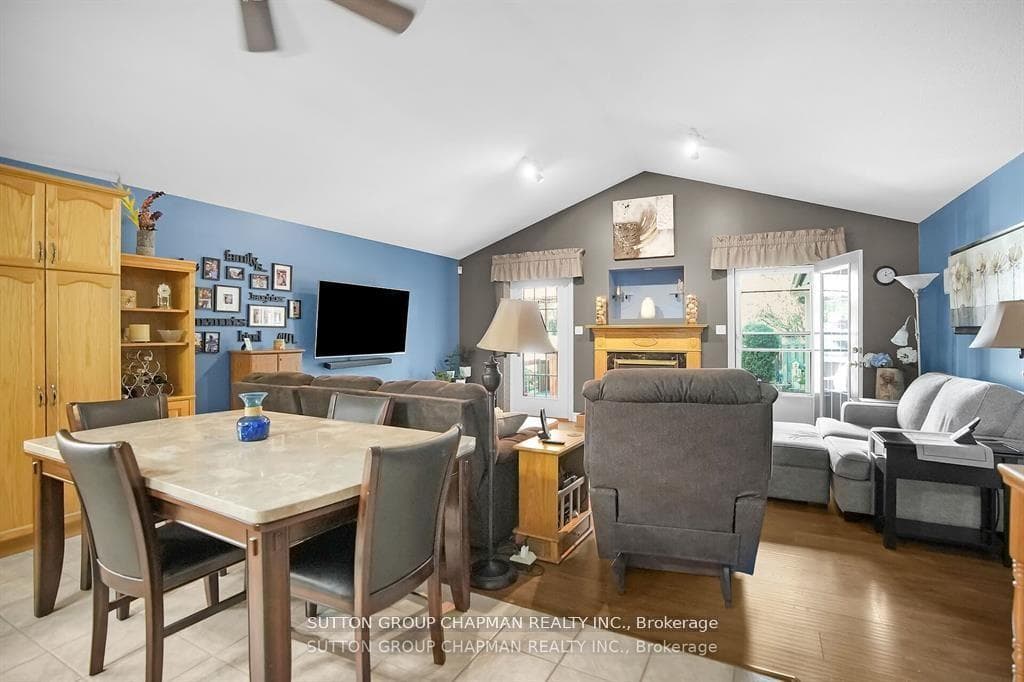 434 Cardigan Drive photo 12