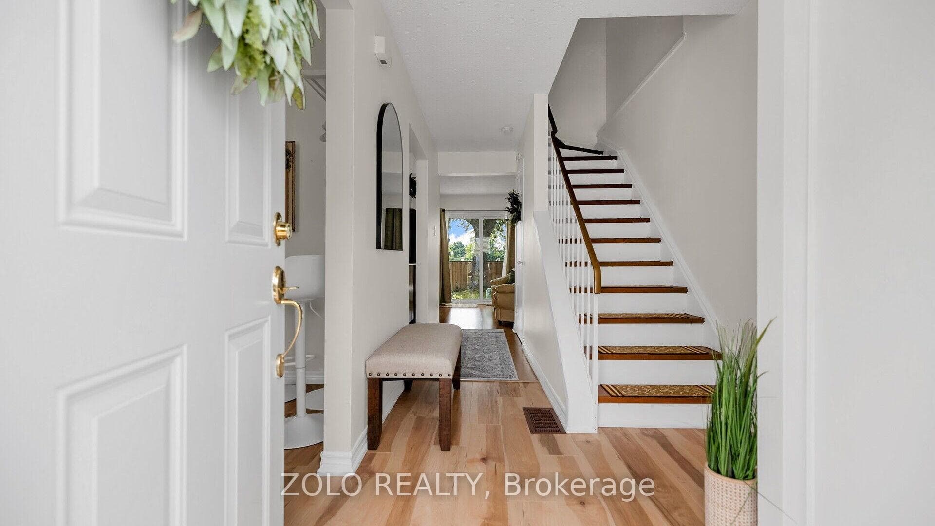 39 Jacobs Square photo 5
