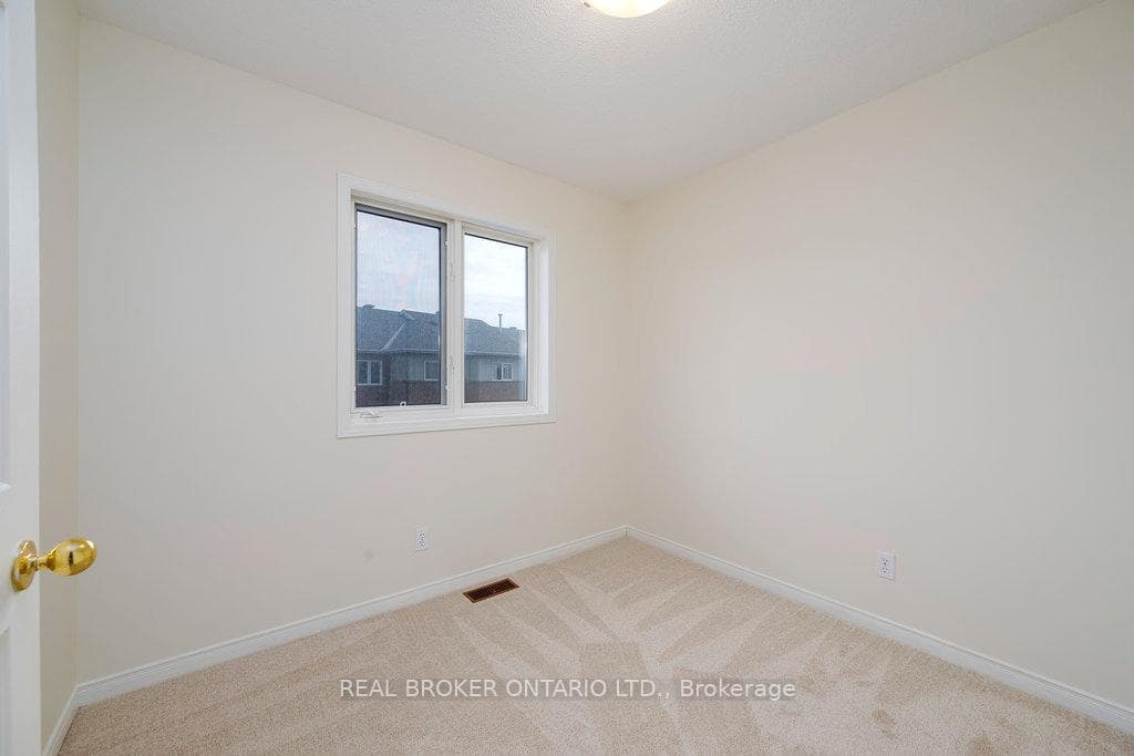 8 Drayton Private photo 23