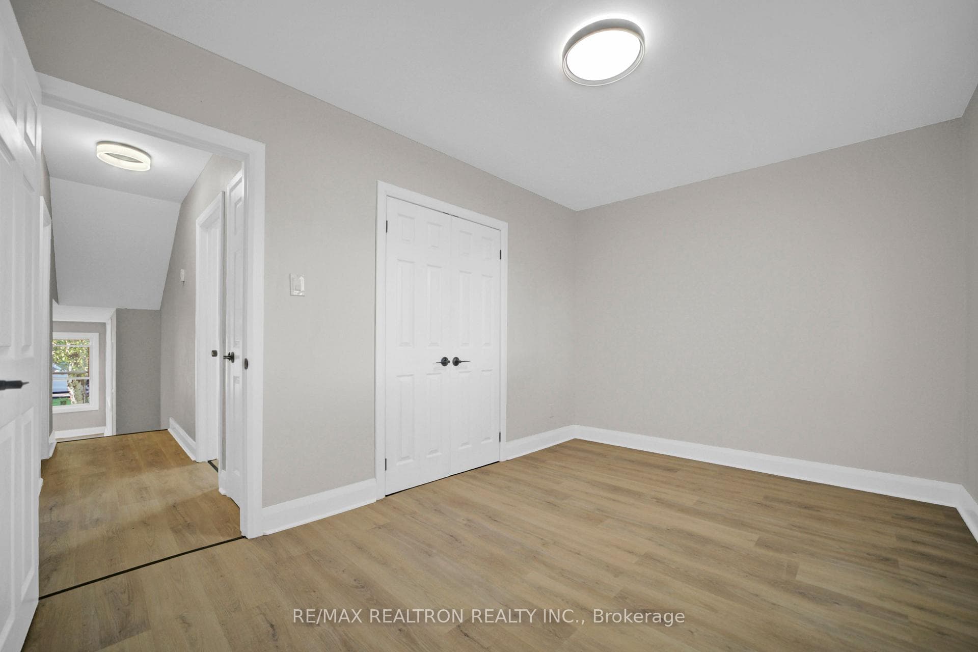 152 Cherrywood Drive photo 5