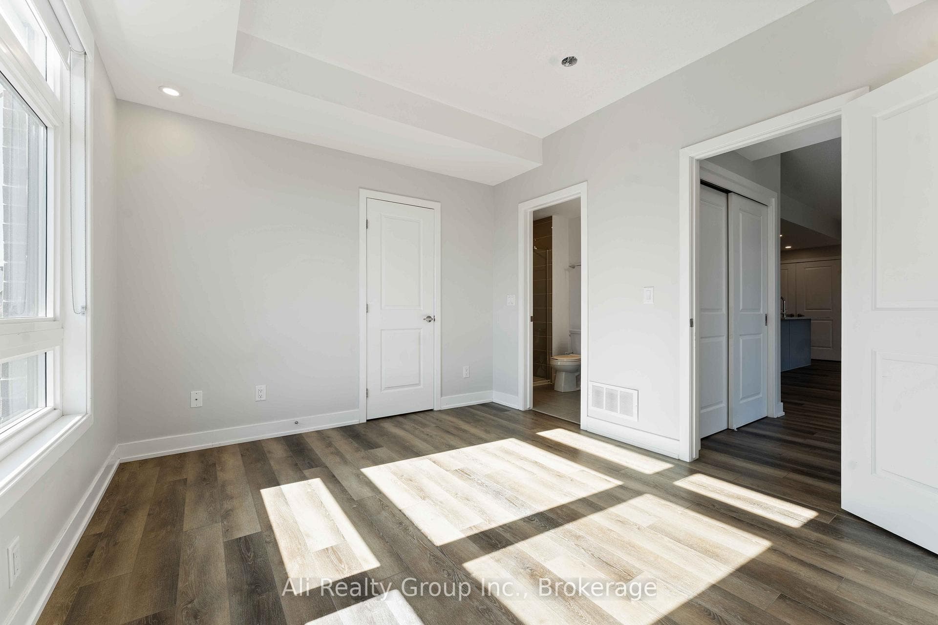 147 Fairweather Street photo 21