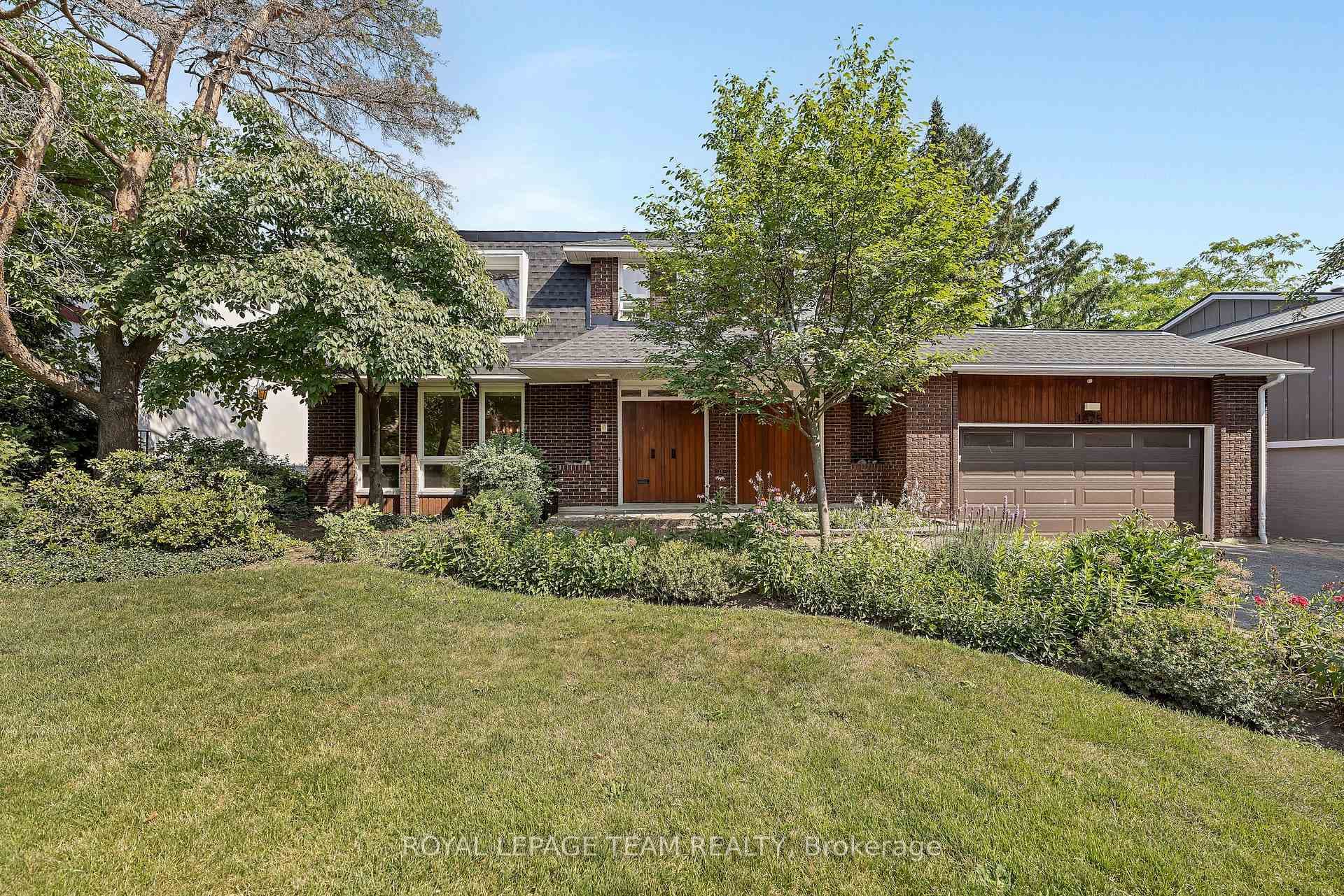1825 Yale Avenue photo 1