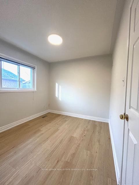 5323 Flatford Road photo 27