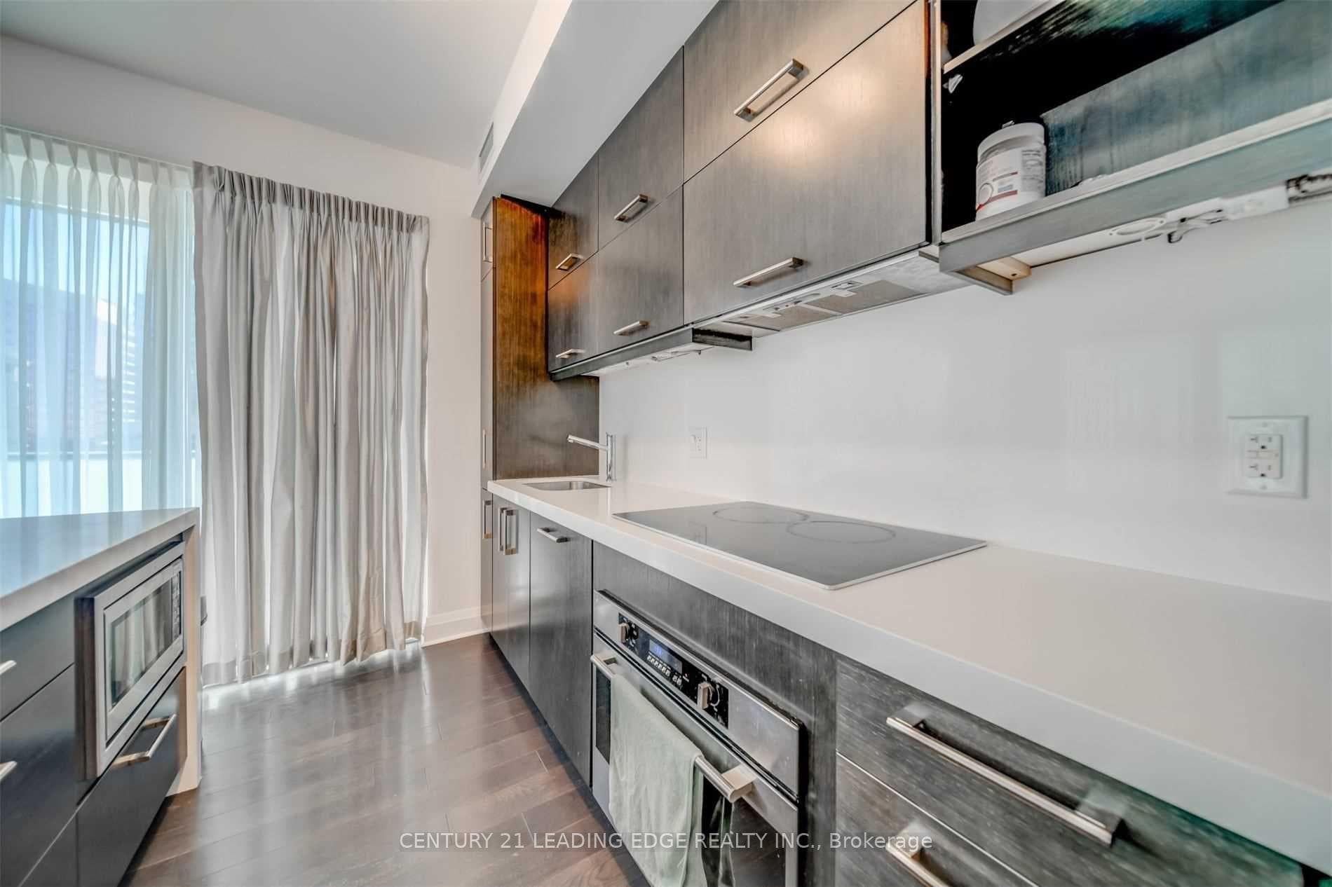 1080 Bay Street Unit 2302 photo 14