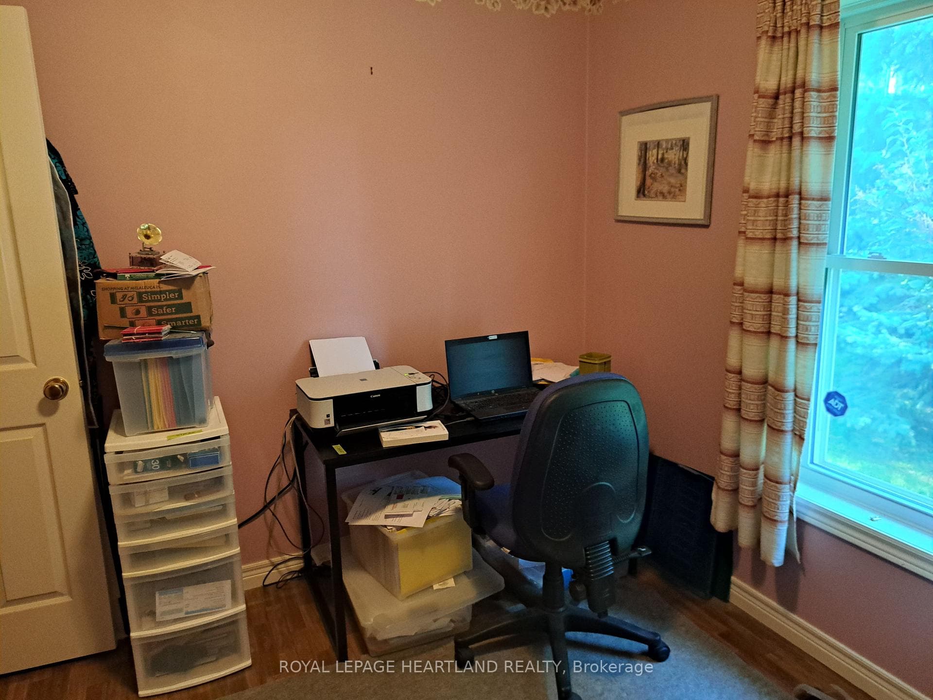 230 Huron Street photo 17