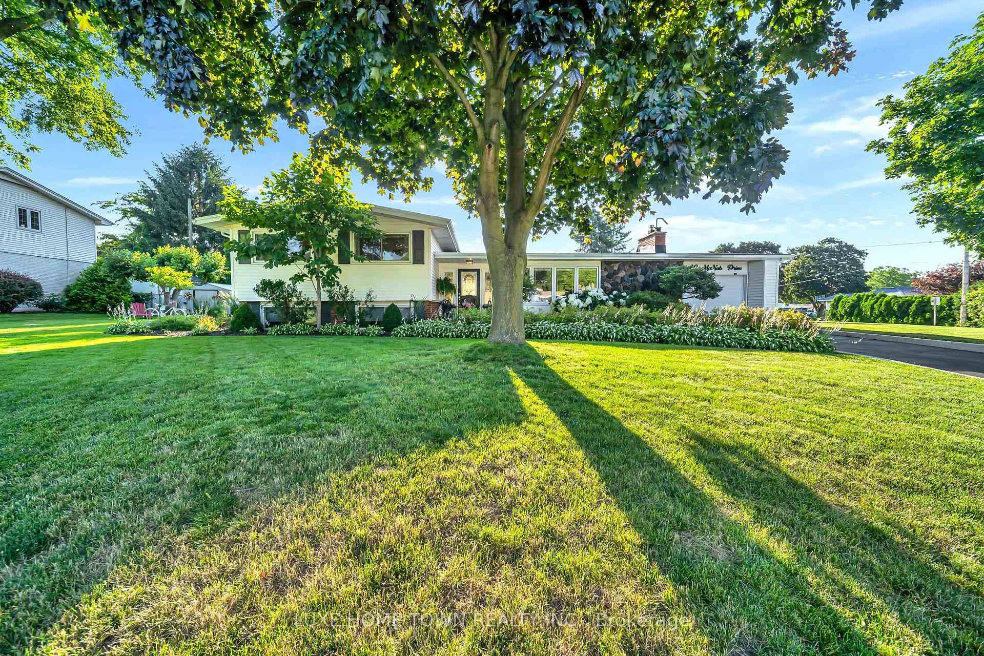 12 Mcnab Drive photo 1