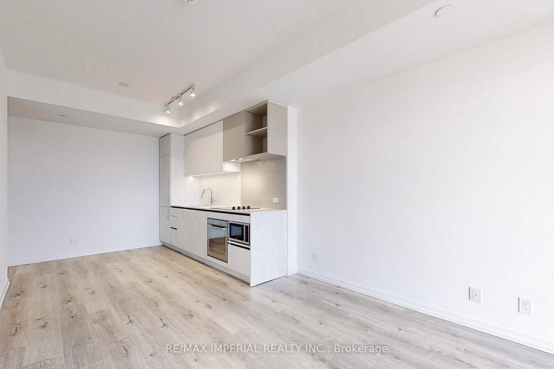 1000 Portage Parkway Unit 2112 photo 7
