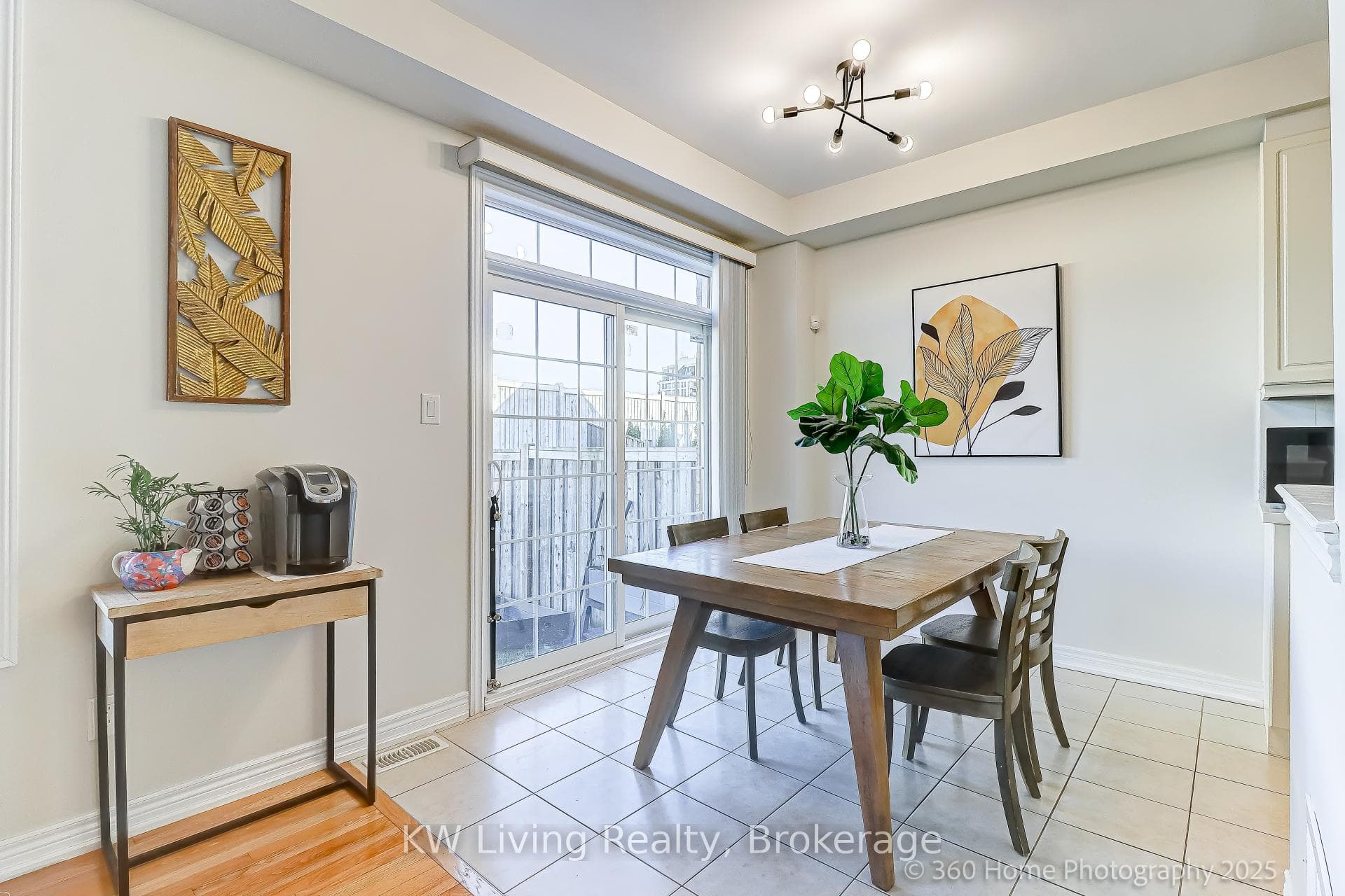 157 Hammersly Boulevard photo 7