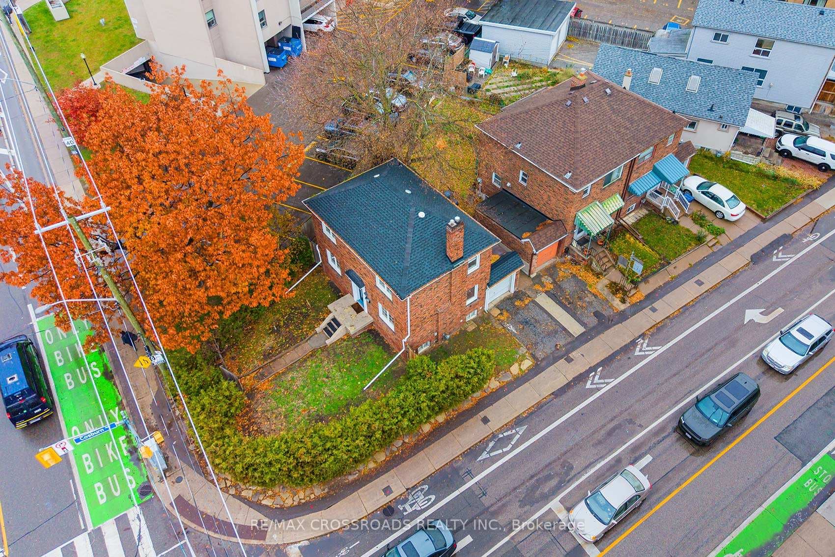 1173 Broadview Avenue photo 4