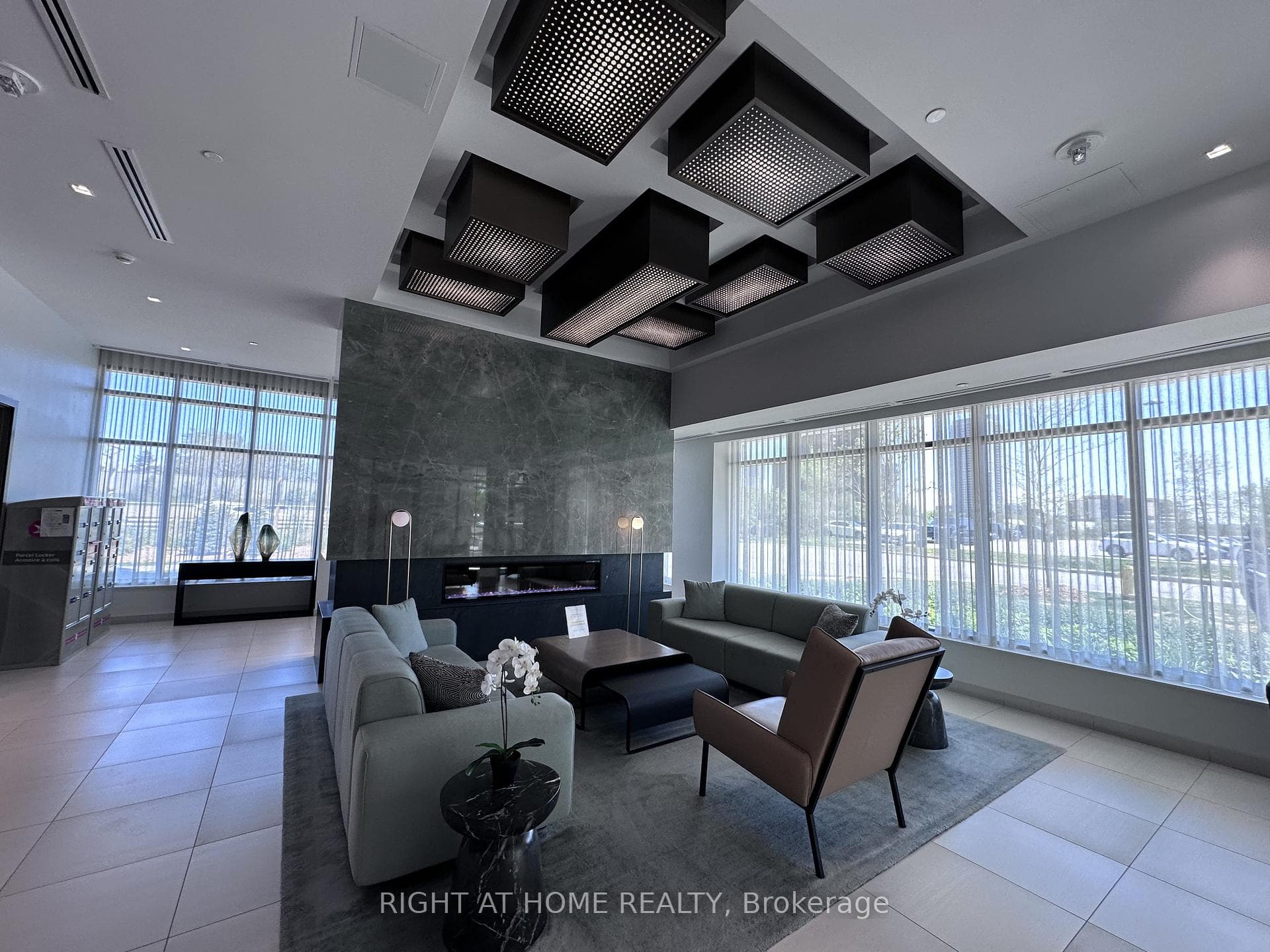 188 Fairview Mall Drive Unit 720 photo 2