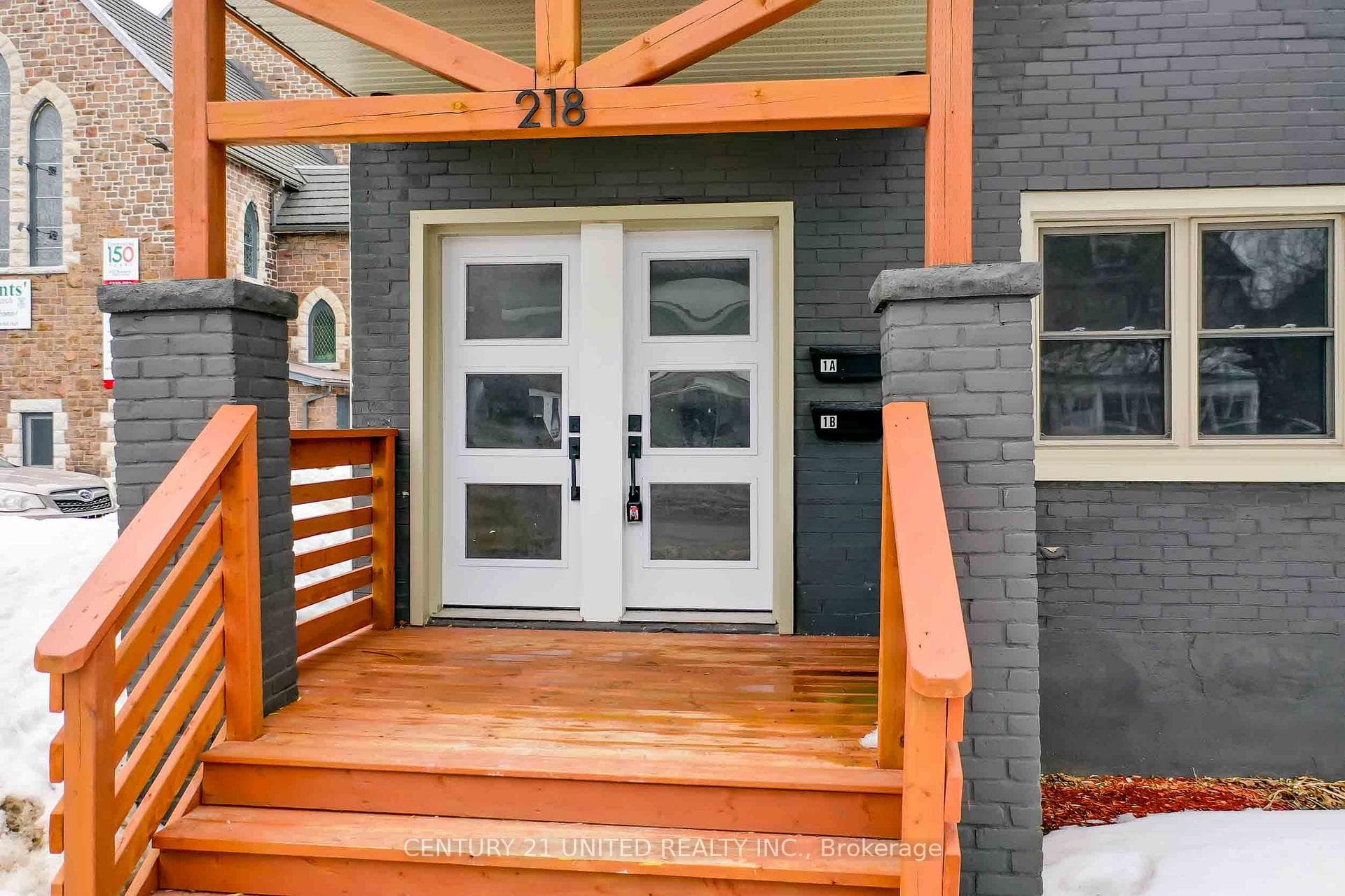 218 Park Street photo 5