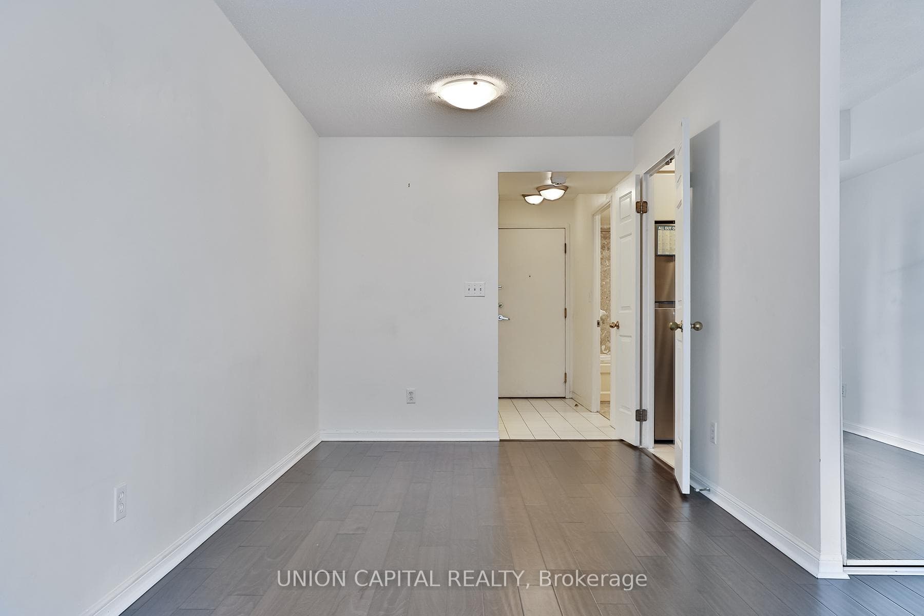 7 Carlton Street Unit 602 photo 15