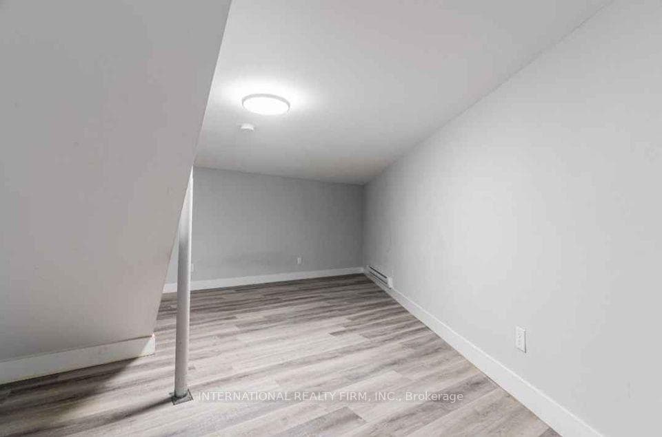 349 Hamilton Street photo 4