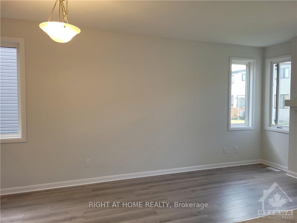 107 NATARE Place photo 8