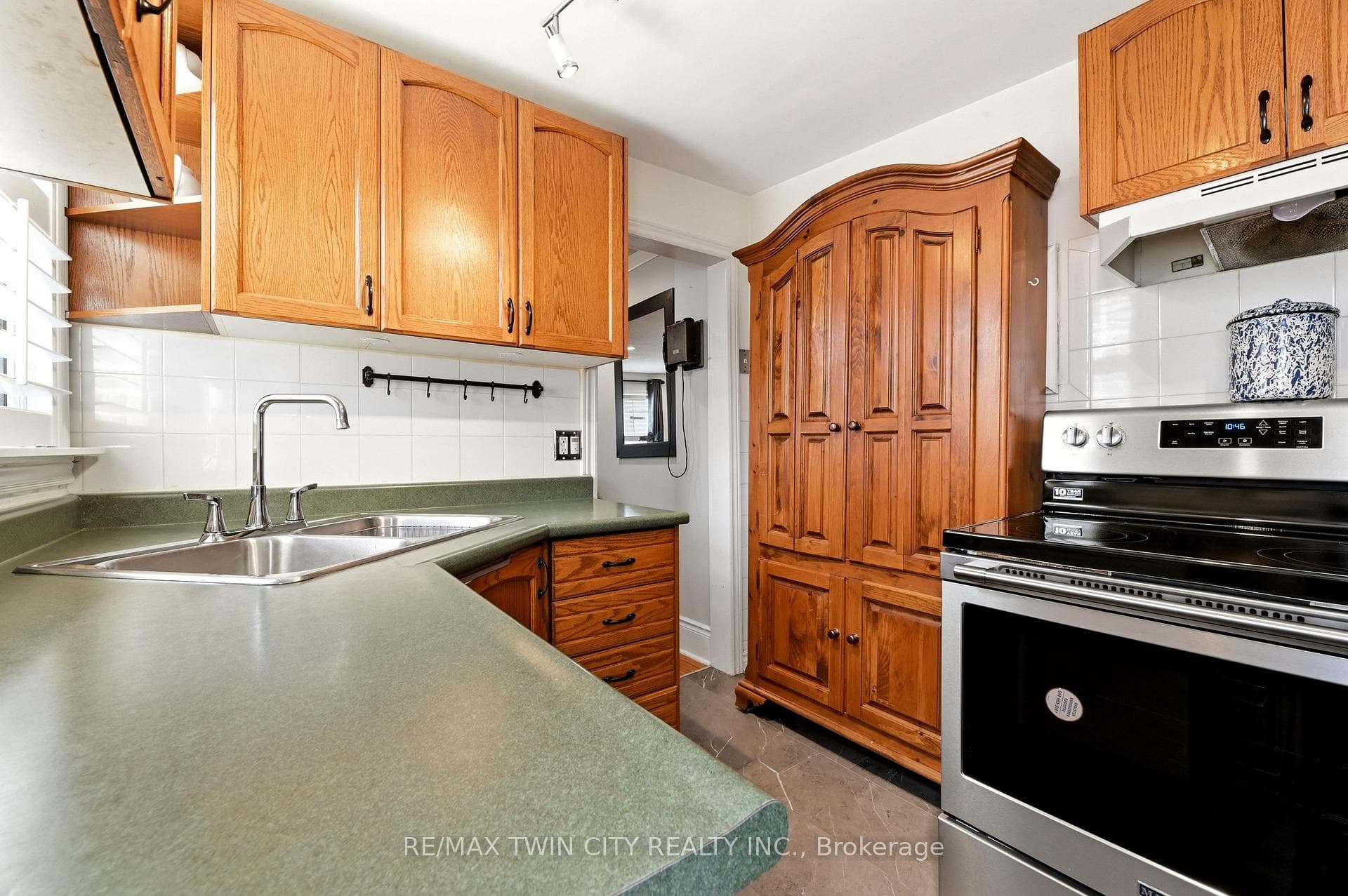 23 Britannia Avenue photo 15