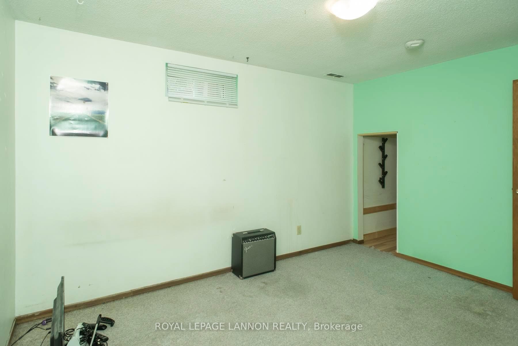 164 County Boulevard photo 26