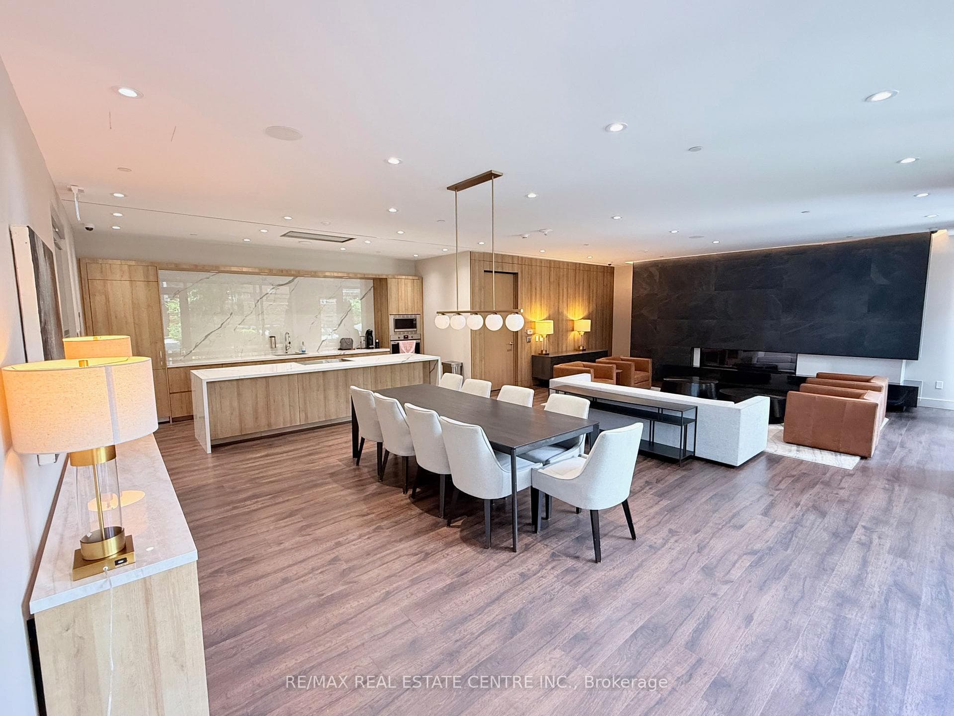 The Entertaining Suite with Catering Kitchen