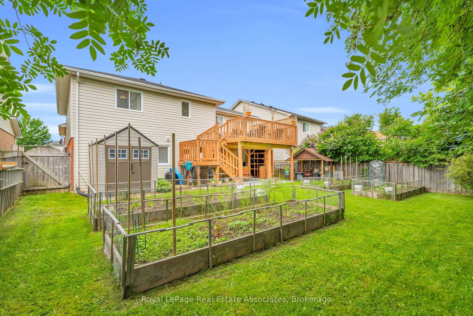433 Greenwood Street photo 34