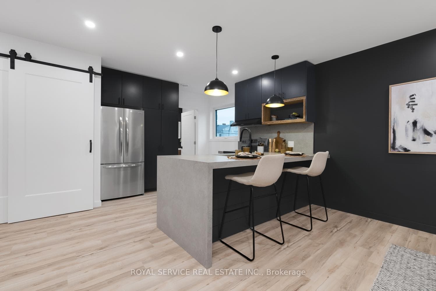 Stylish & Functional Kitchen